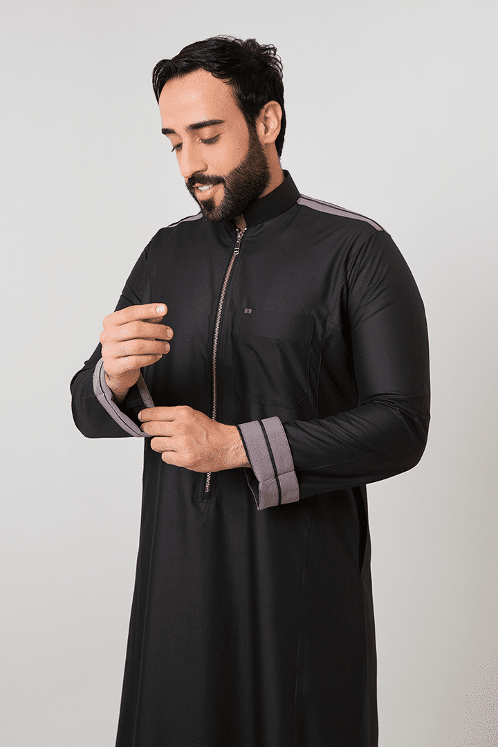 Rethobe Black Zipper Thobe